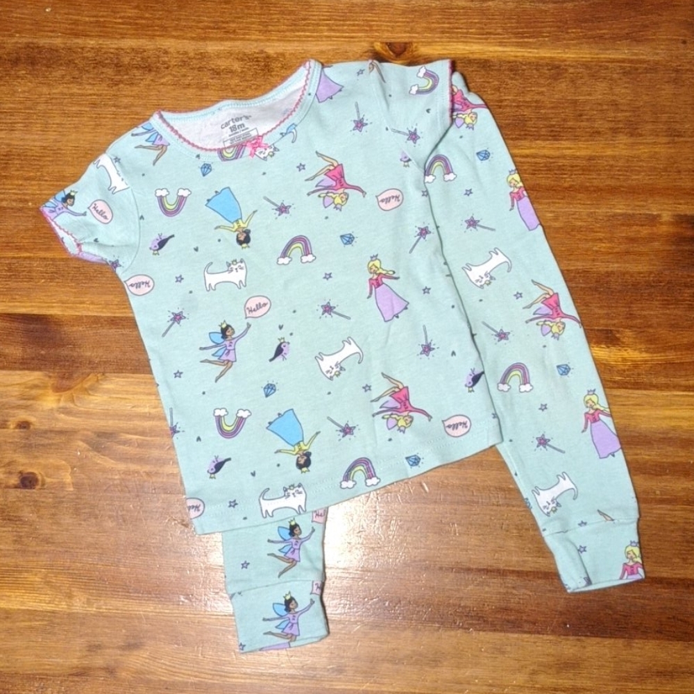Carter's pajama set